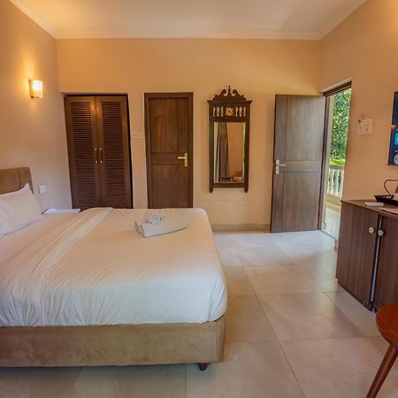 Hotel De Soul Sante Morjim Goa Exterior foto