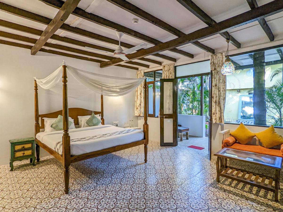 Hotel De Soul Sante Morjim Goa Exterior foto
