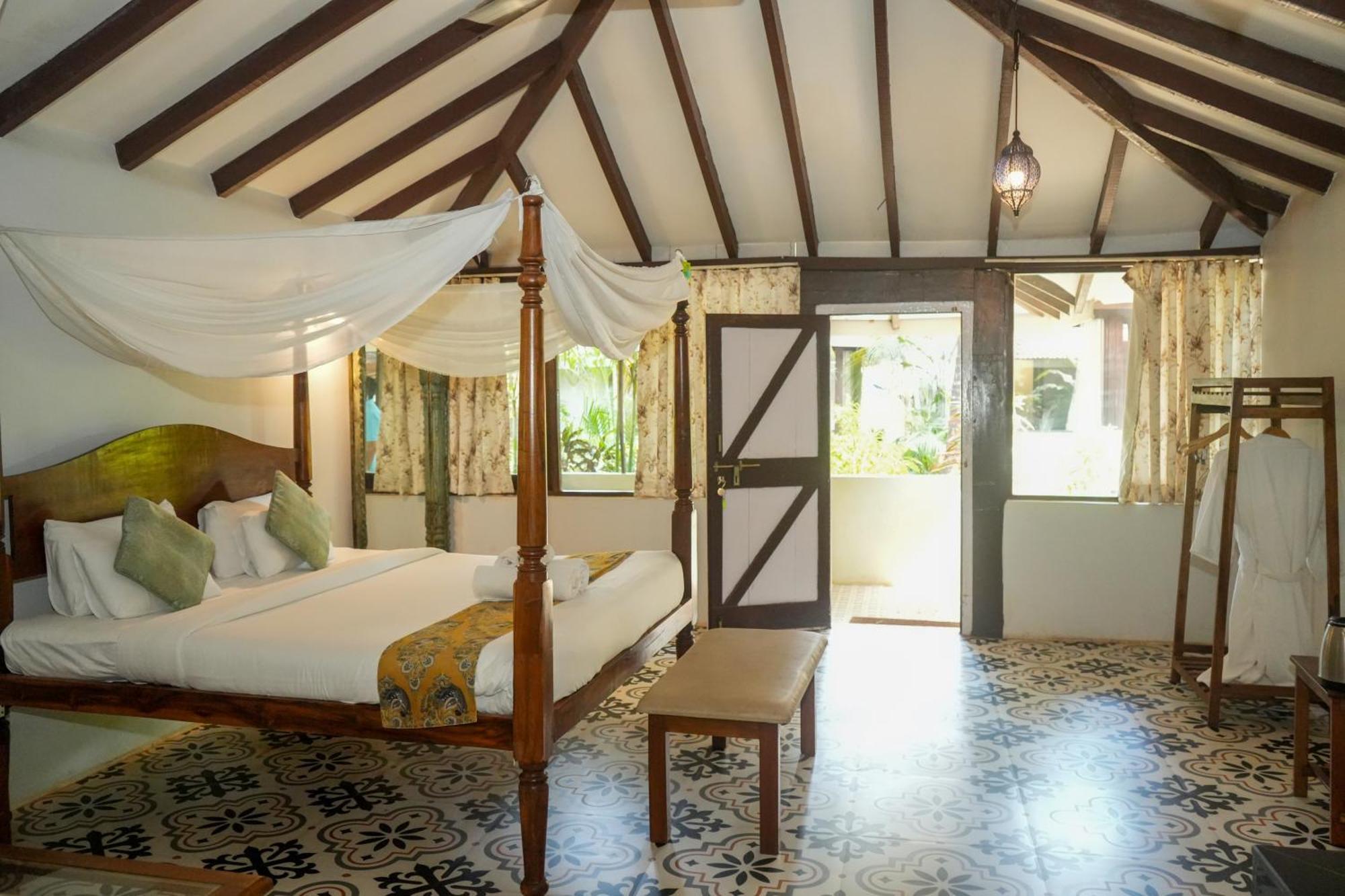 Hotel De Soul Sante Morjim Goa Exterior foto